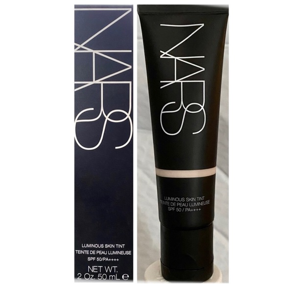 NARS Luminous Skin Tint - Picture 12 of 13